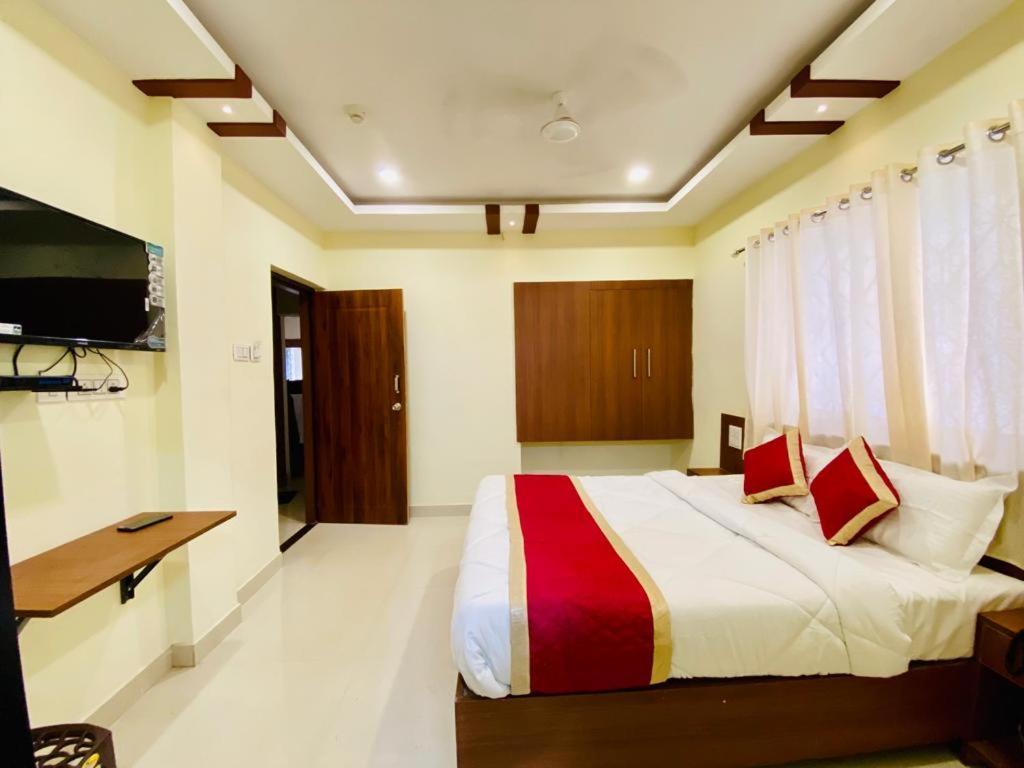 Prabhuvihar Residency Hotel Порворим Екстериор снимка