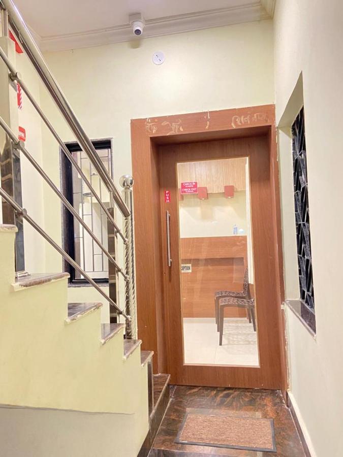 Prabhuvihar Residency Hotel Порворим Екстериор снимка