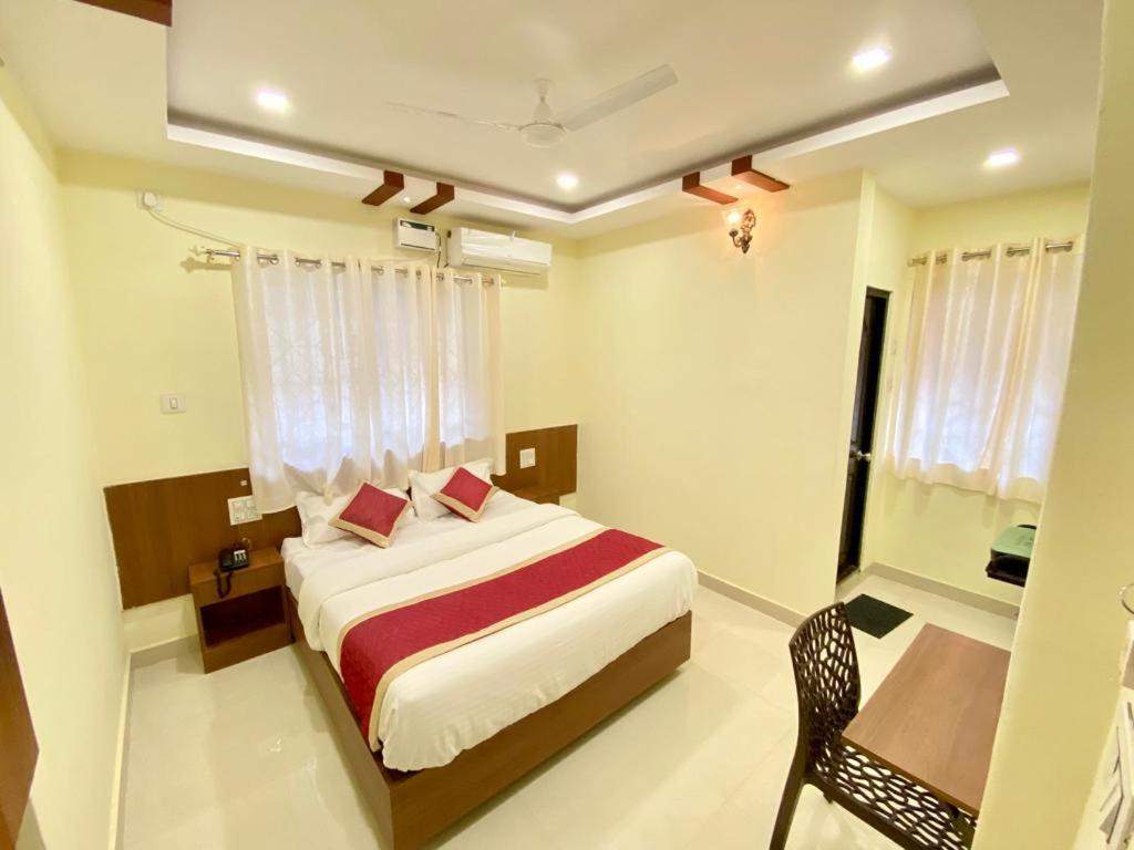 Prabhuvihar Residency Hotel Порворим Екстериор снимка