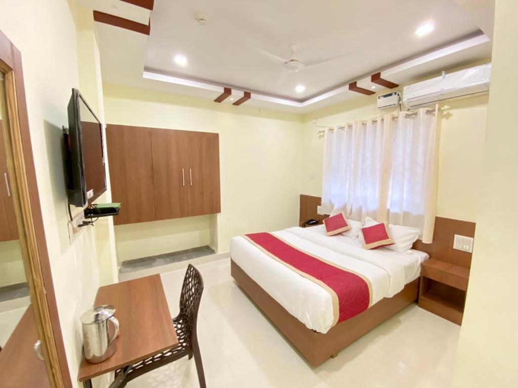 Prabhuvihar Residency Hotel Порворим Екстериор снимка