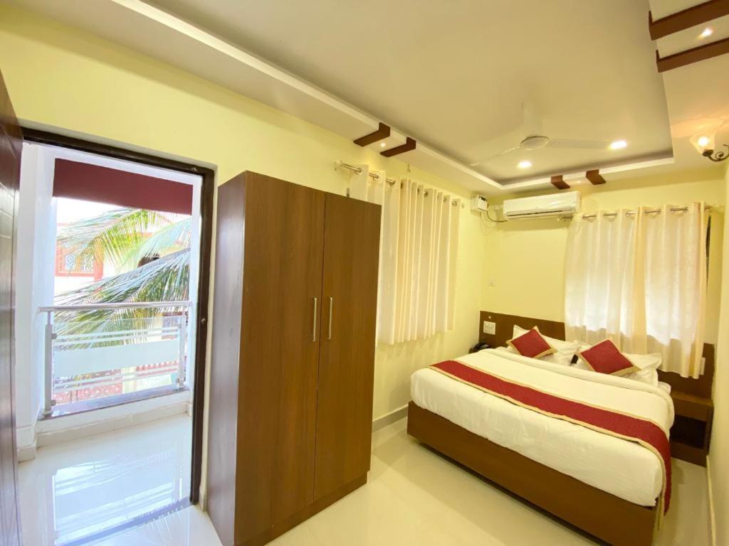 Prabhuvihar Residency Hotel Порворим Екстериор снимка