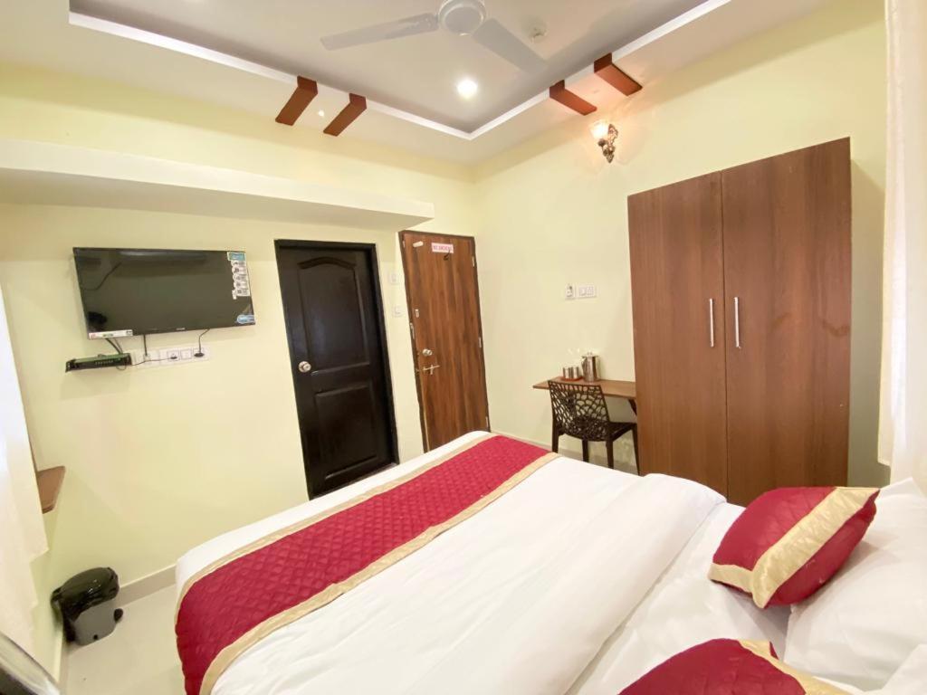 Prabhuvihar Residency Hotel Порворим Екстериор снимка
